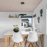Folkhart - 10m From The Sea By Interhome Semesterbostad *