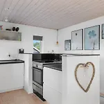 Semesterbostad Folkhart - 10m From The Sea By Interhome Otterup