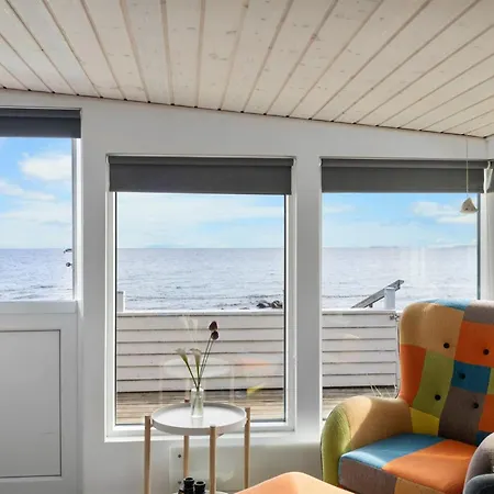 Folkhart - 10m From The Sea By Interhome Vakantiehuis