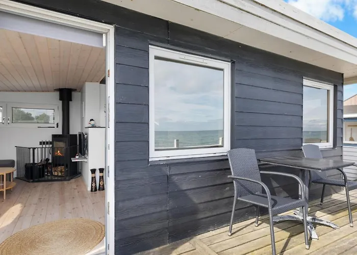 Folkhart - 10m From The Sea By Interhome