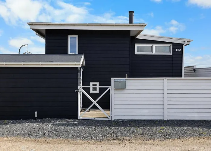 Folkhart - 10m From The Sea By Interhome *