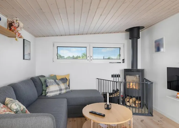 Folkhart - 10m From The Sea By Interhome *