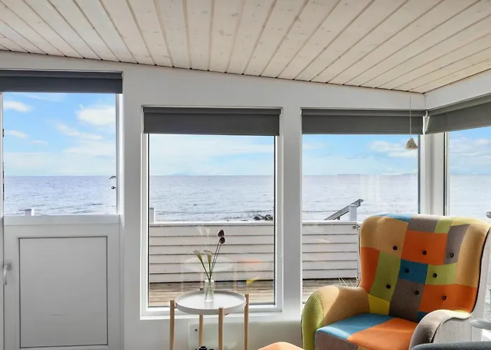 Folkhart - 10m From The Sea By Interhome 펜션